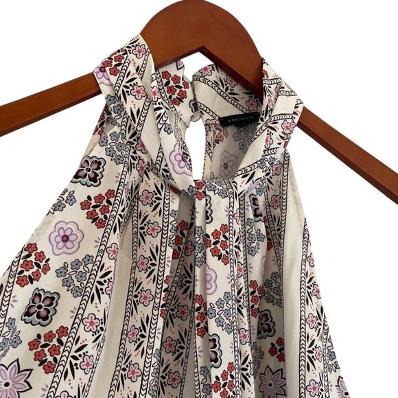 Ann Taylor Floral Sleeveless Tie Neck Blouse/Top/Shell, Blue, Lavender, L - Picture 3 of 12